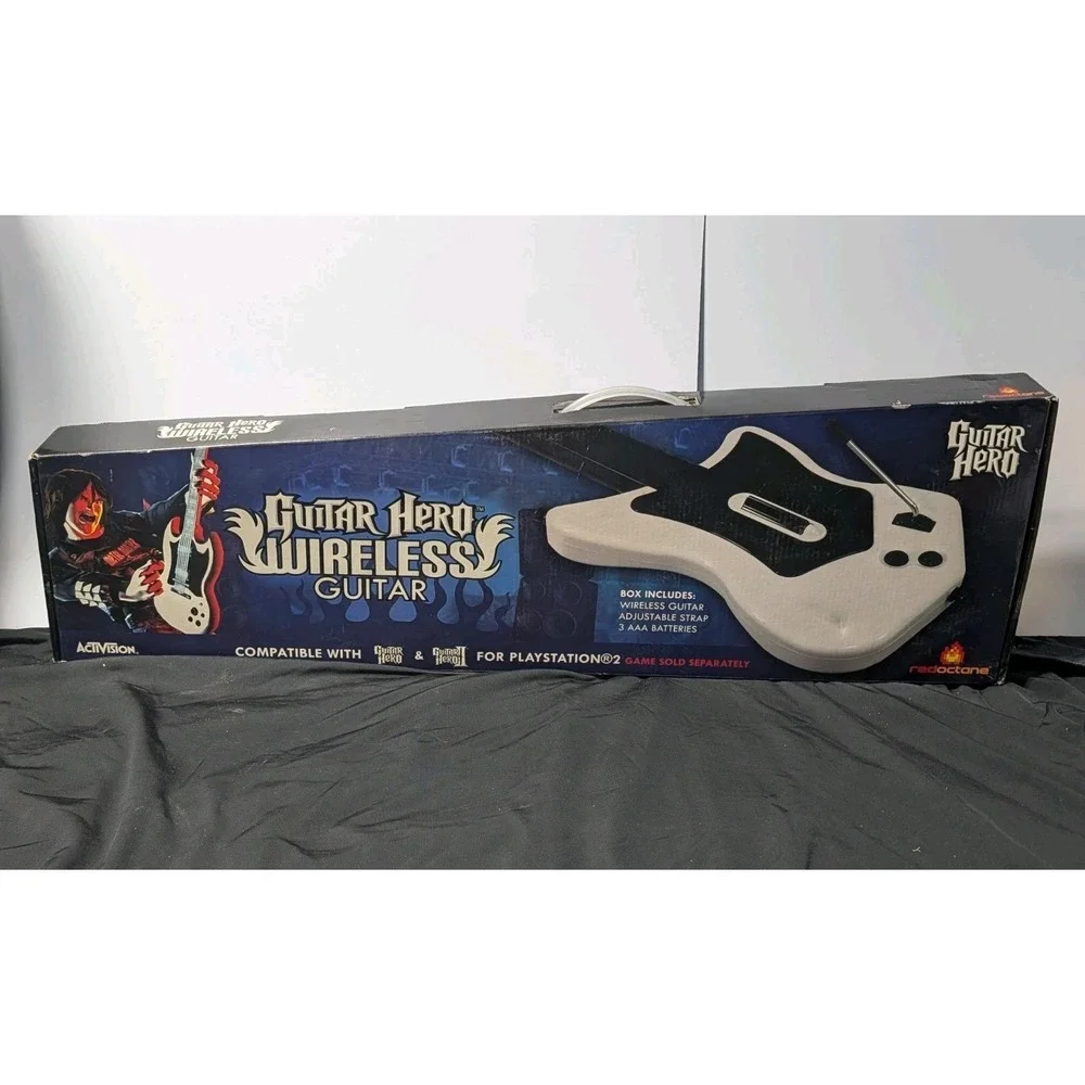 RedOctane Guitar Hero Wireless Controller PlayStation 2‎ PS2 95025 (No Dongle)